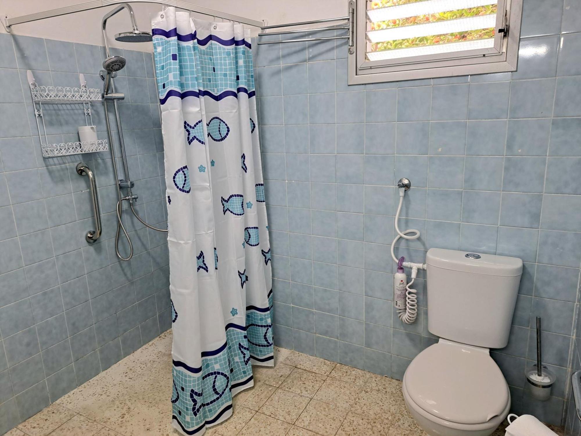 לטייל בחוץ להרגיש בבית Hephzibah Exterior foto